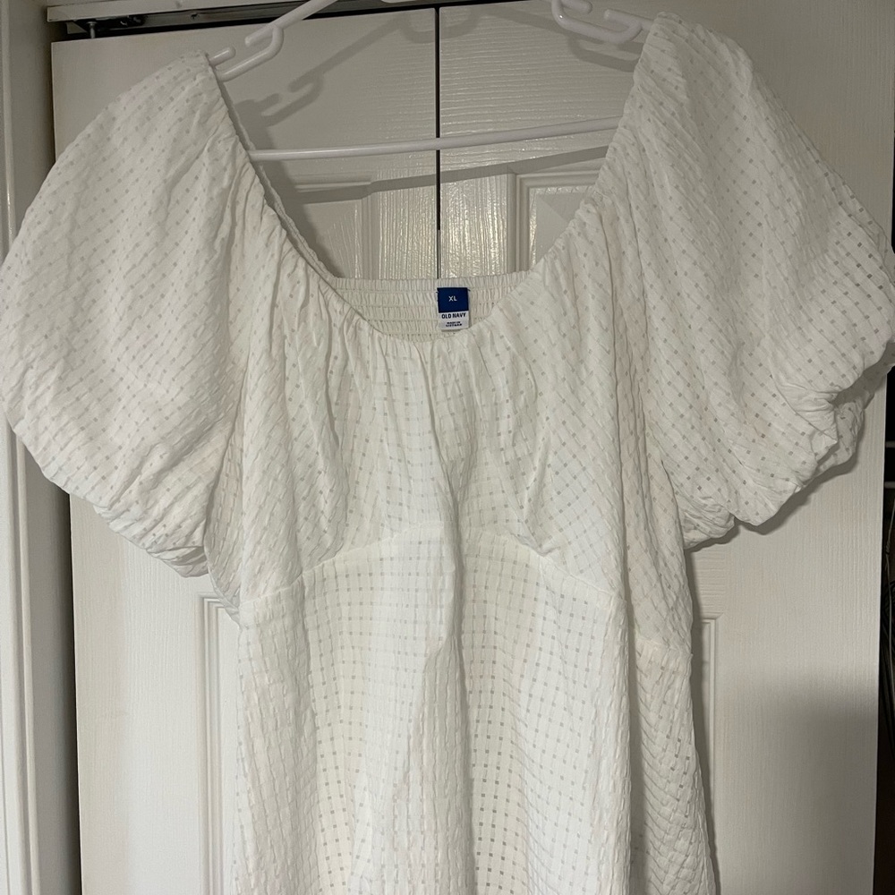Old Navy Textured Cream Blouse